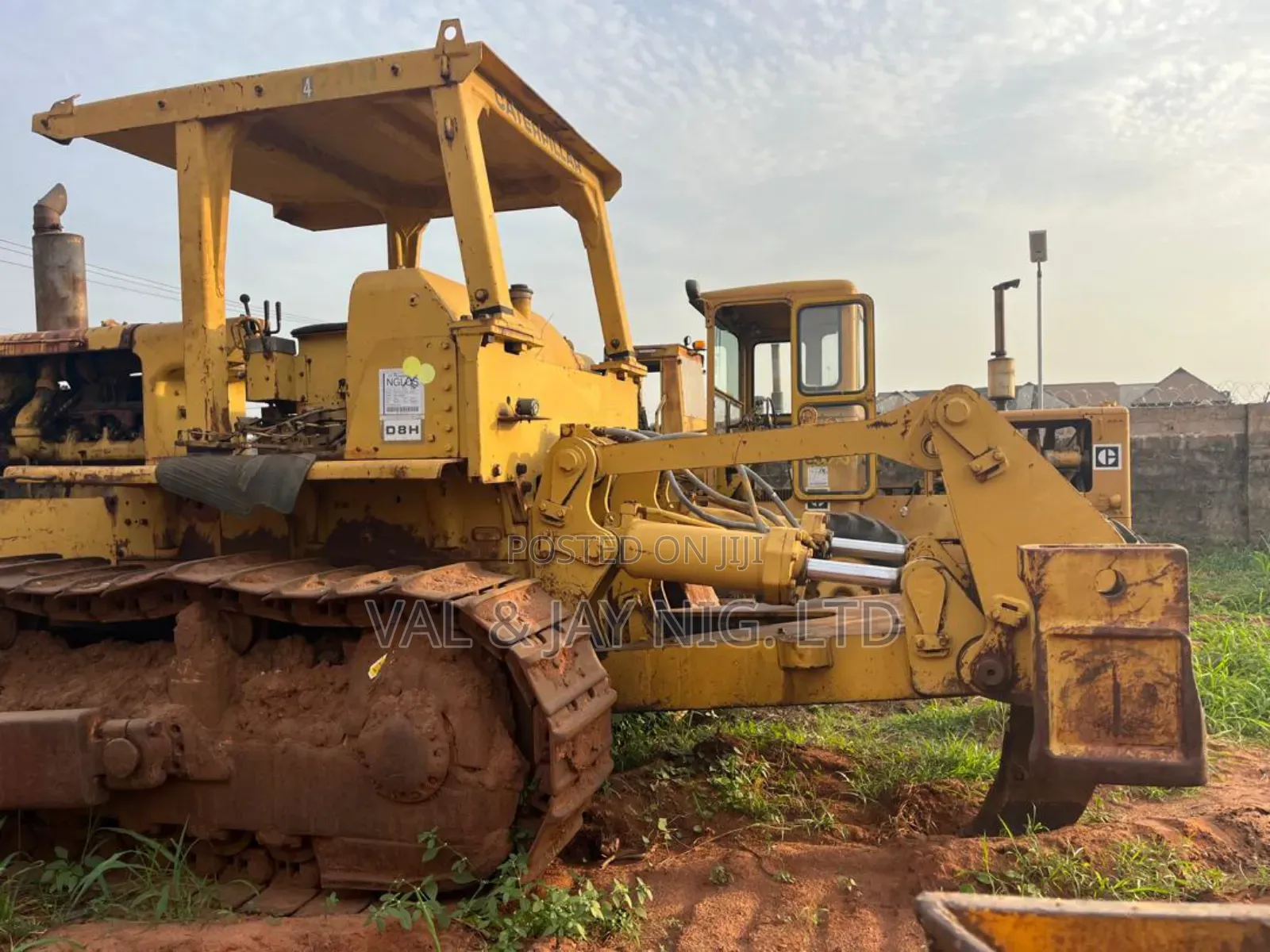 Cat Bulldozer D8h With Ripper - Foreign Use