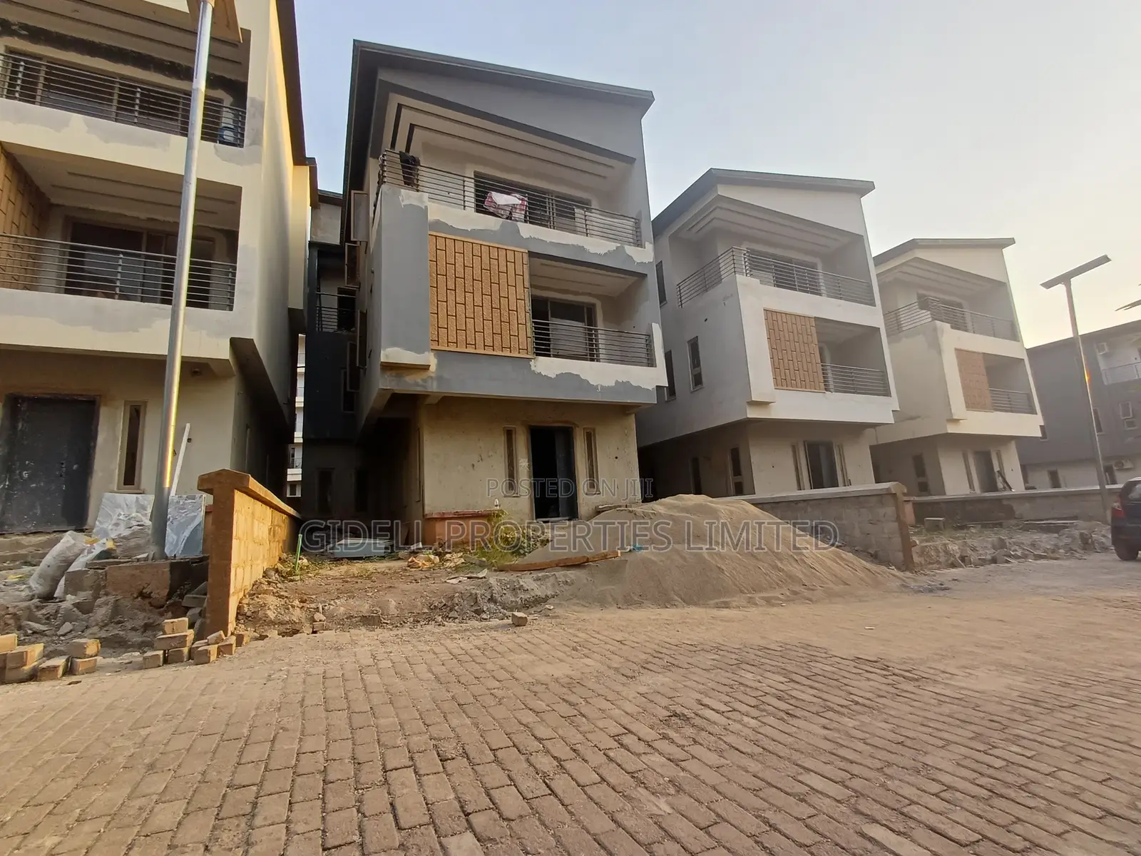 4bdrm Duplex in Mabushi for sale