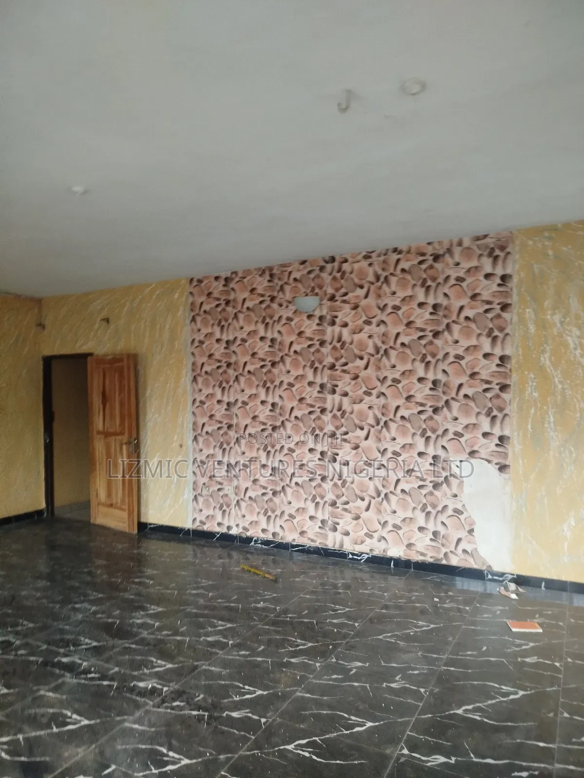 3bdrm Apartment in Omolade, Igando / Ikotun/Igando for rent
