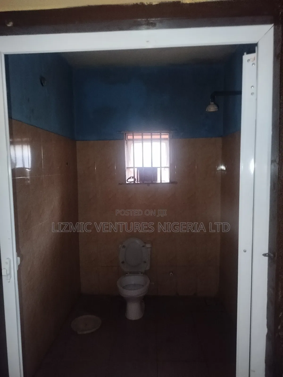 3bdrm Apartment in Omolade, Igando / Ikotun/Igando for rent