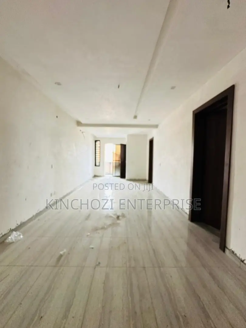2bdrm Apartment in Ologolo for sale