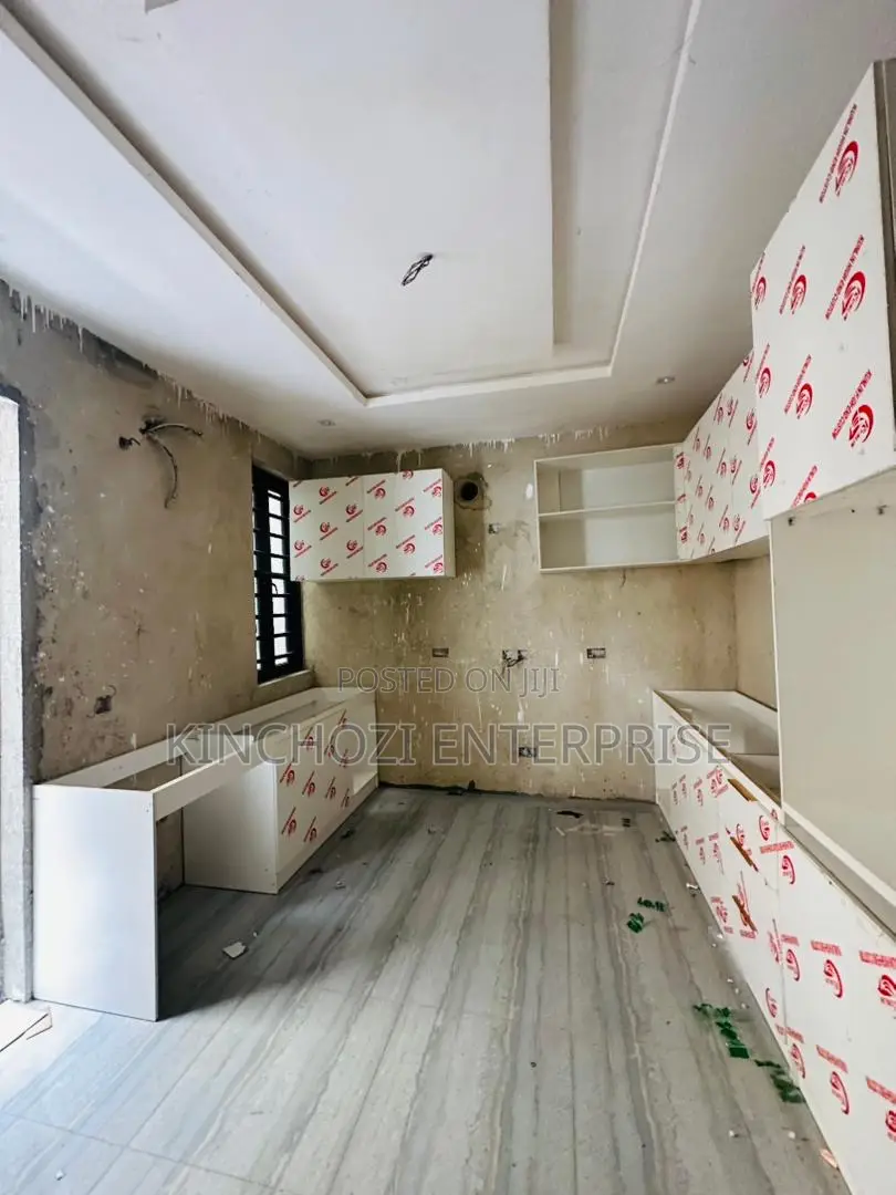 2bdrm Apartment in Ologolo for sale
