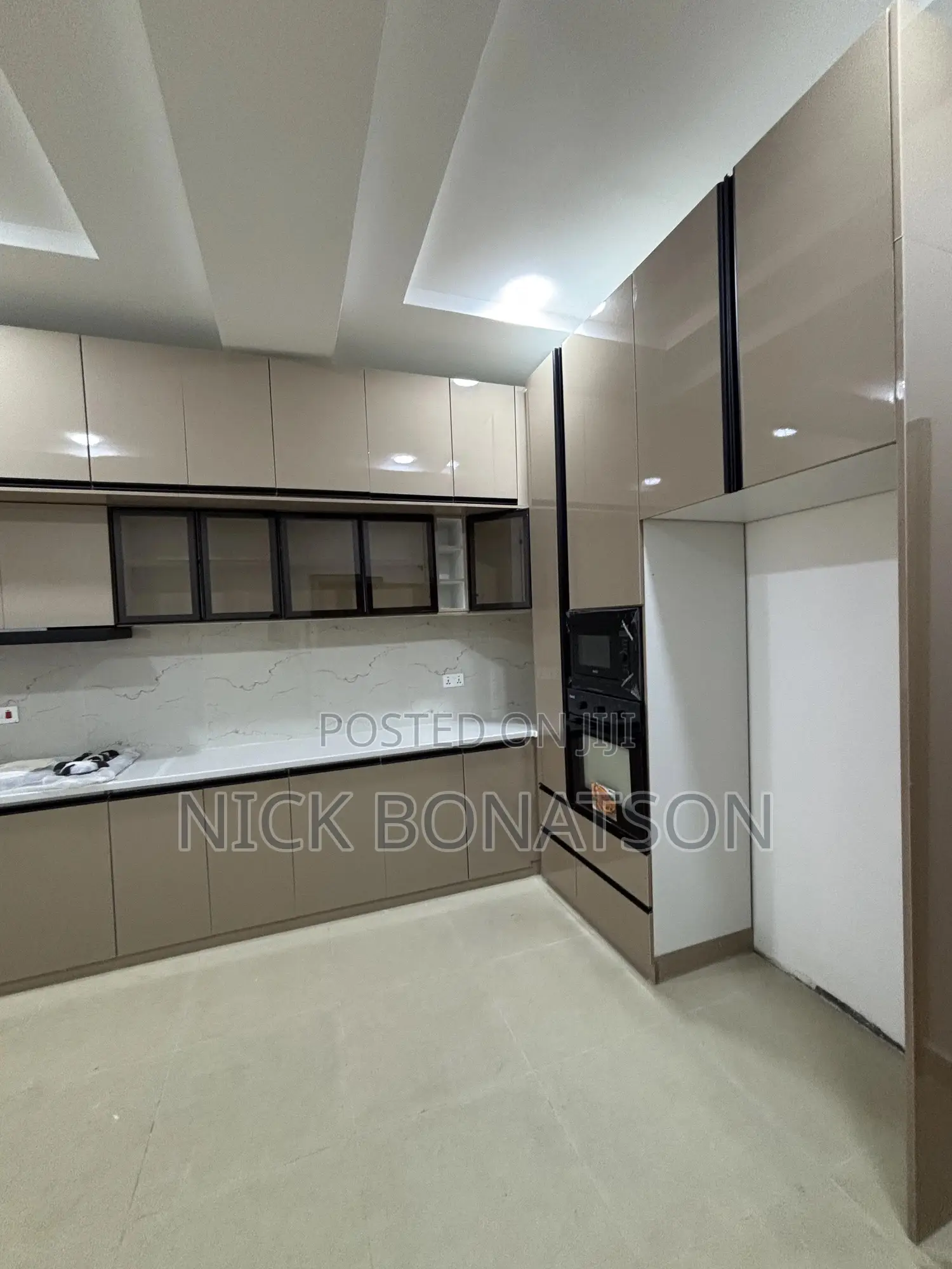 4bdrm Duplex in Dawaki for sale