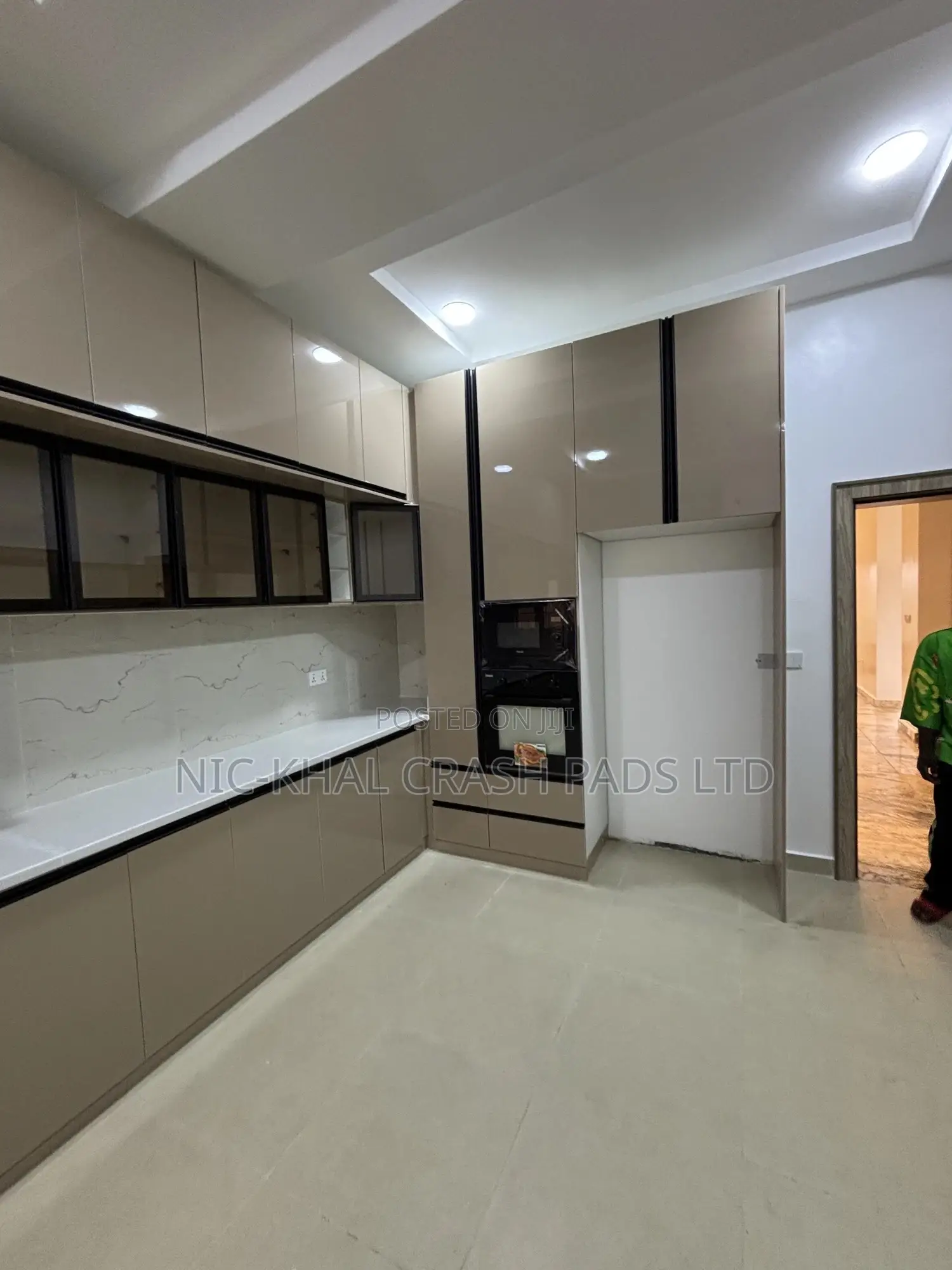 4bdrm Duplex in Dawaki for sale