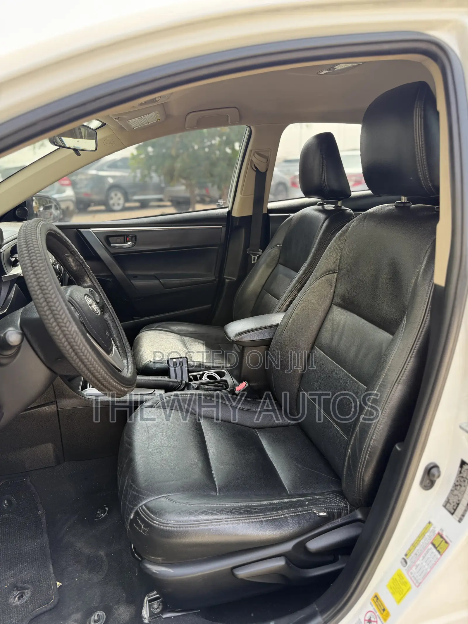 Toyota Corolla LE Eco Plus 4dr Sedan (1.8L 4cyl CVT) 2015 White