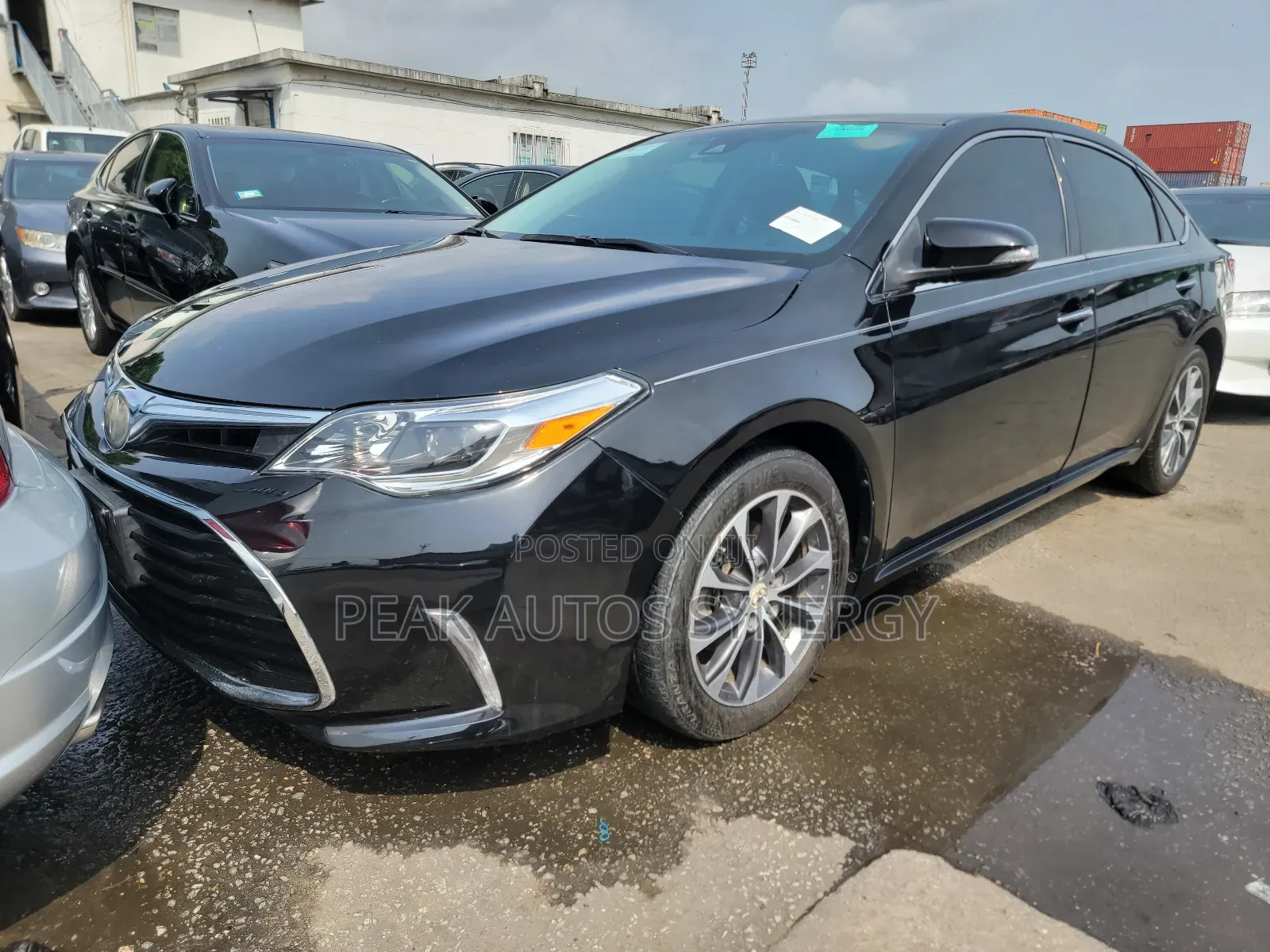Toyota Avalon XLE Plus Sedan FWD (3.5L 6cyl 6A) 2017 Black