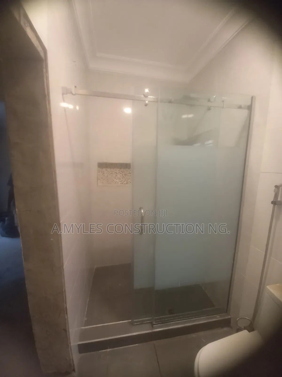 Shower Cubicles Silver
