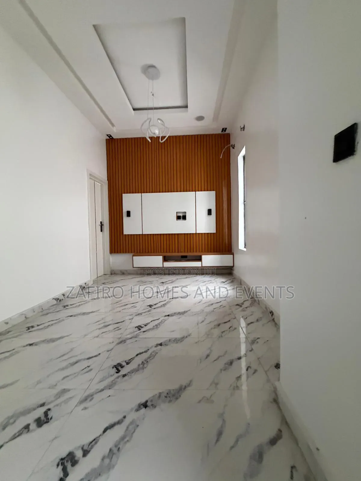 5bdrm Duplex in Lekki Palm City,, Ibadan for sale