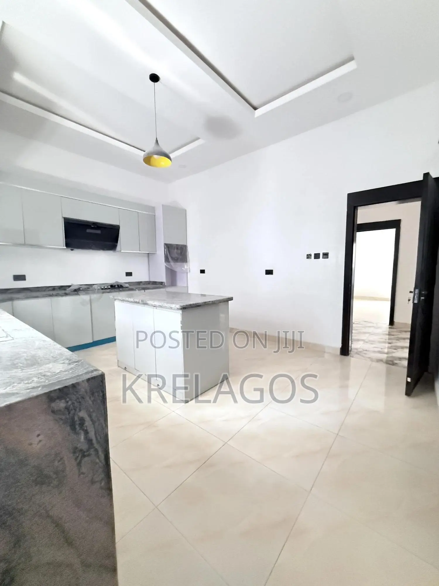 5bdrm Duplex in Osapa london for sale