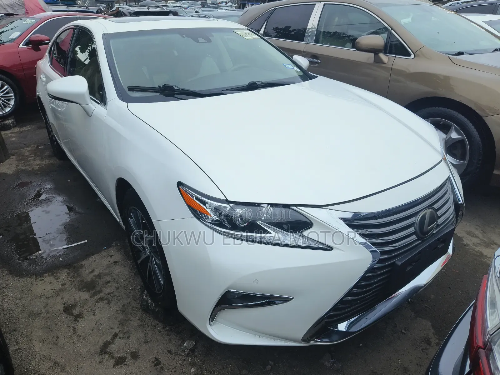 Lexus ES 350 FWD 2016 White