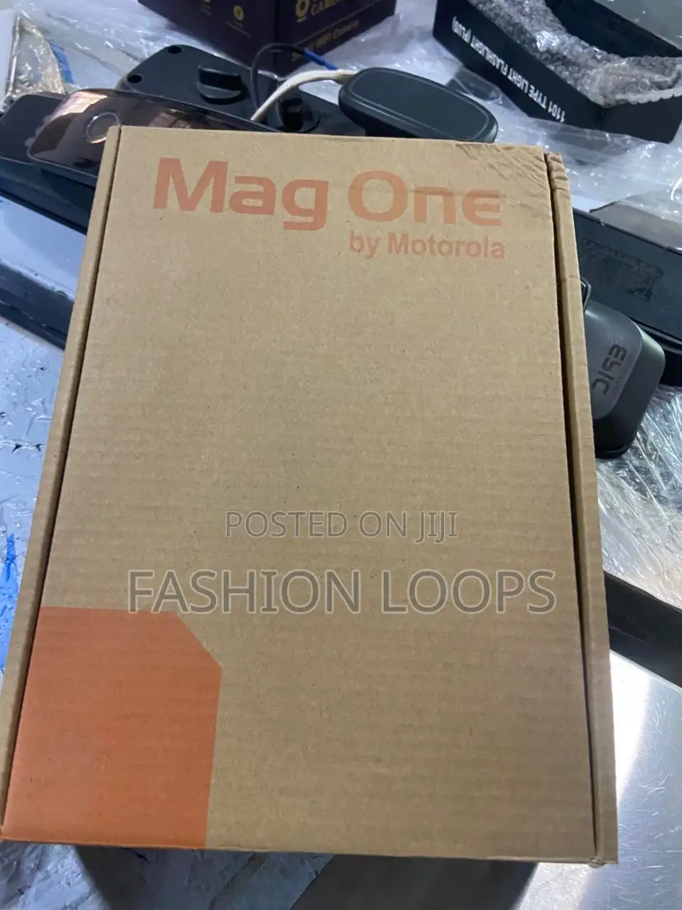 Motorola. Mag One