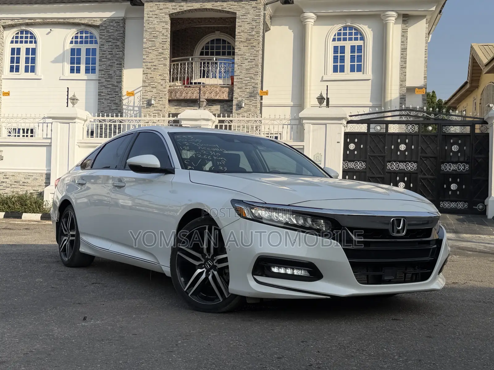 Honda Accord Sport (2.0L 4cyl Turbo 6M) 2019 White