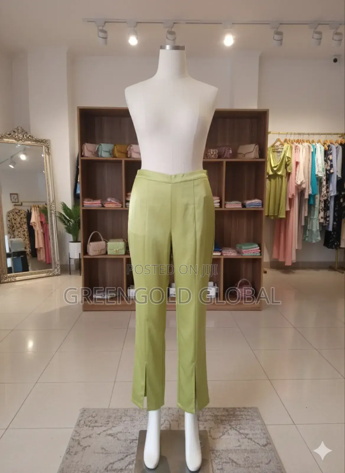 Stylish and Trendy Fashion Choices Perfect for Today's Woman!
