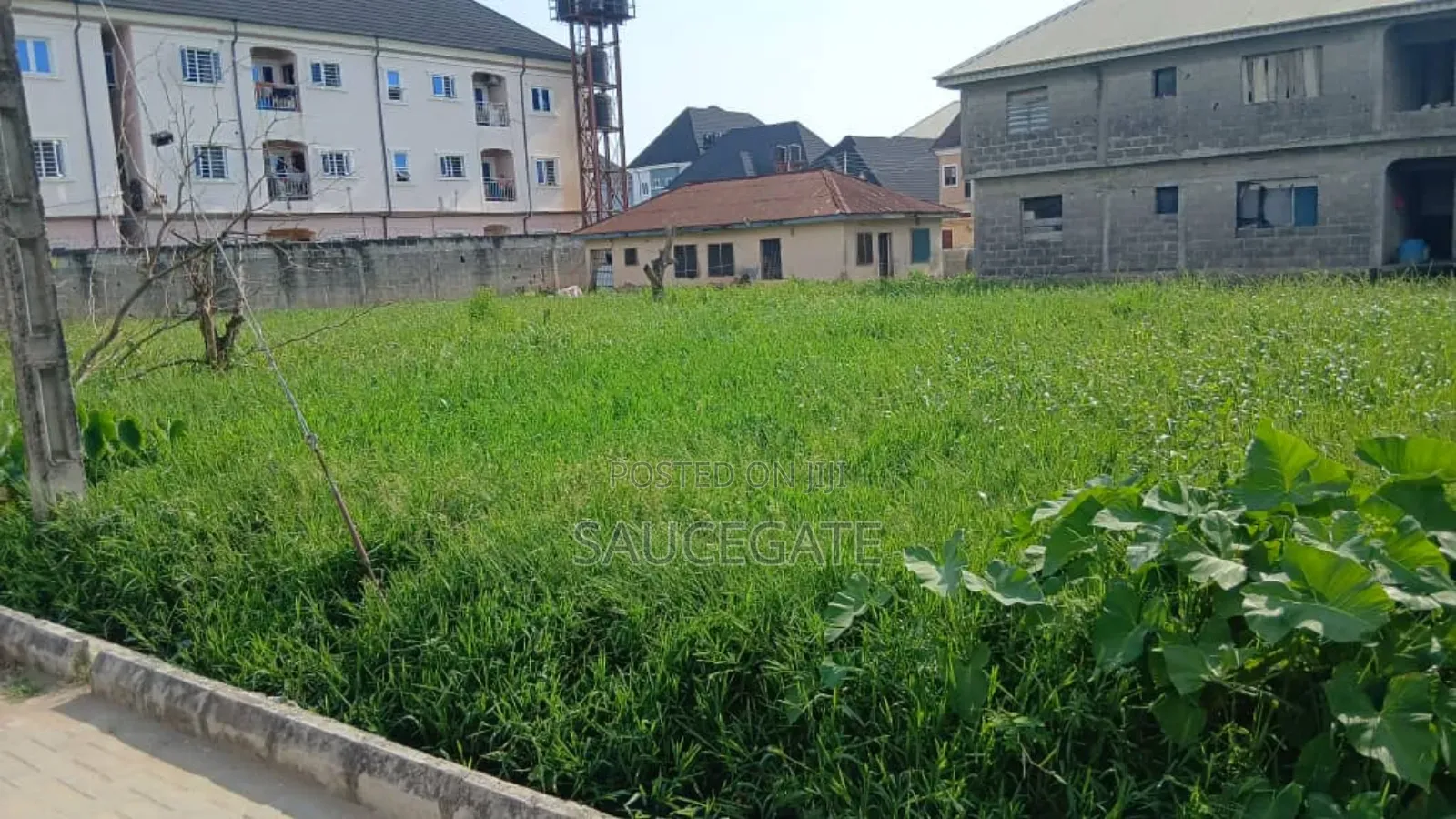 Fenced Plot for Sale at Abuleado With Foundation