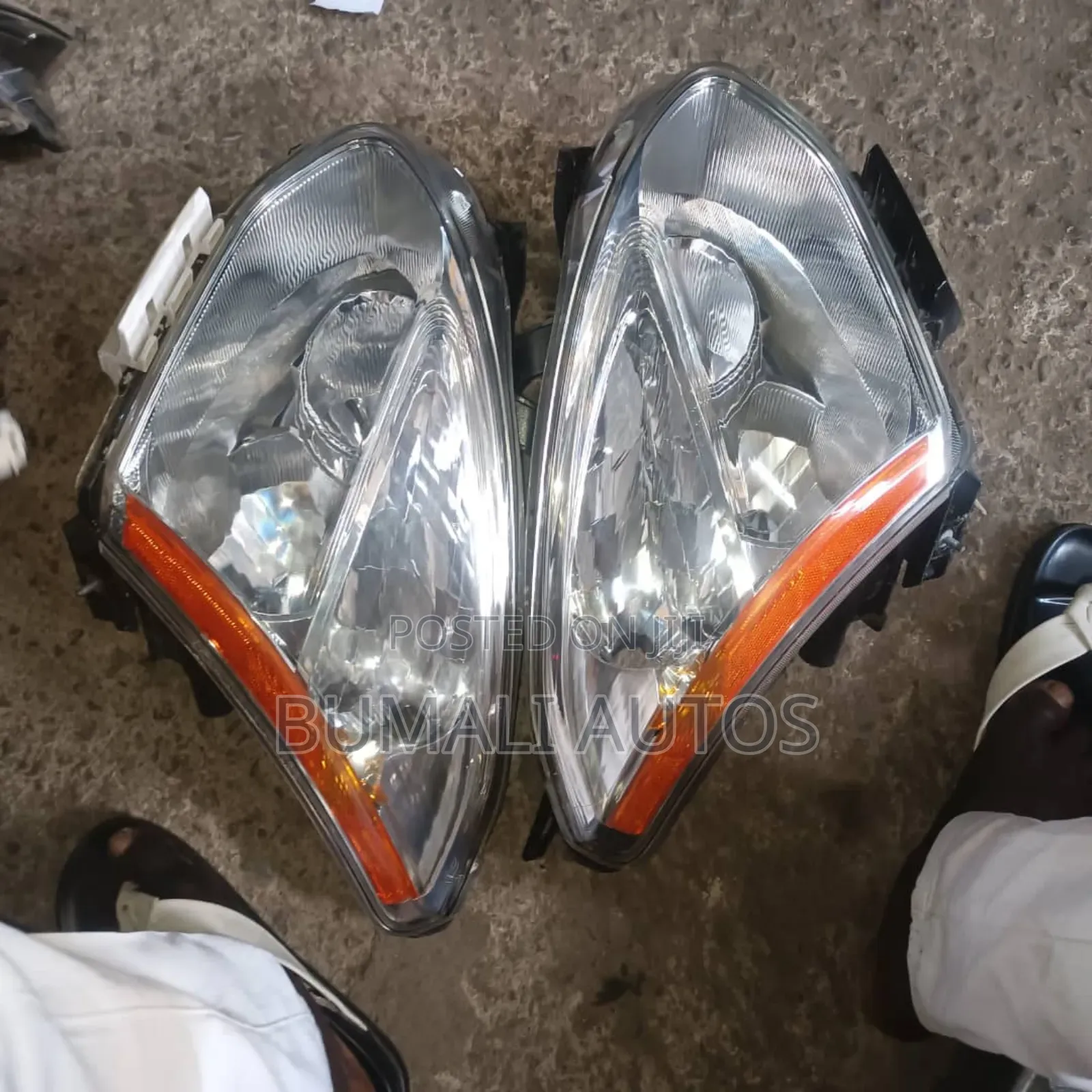 Headlights Front for Nissan Rogue 2008/2009 Model