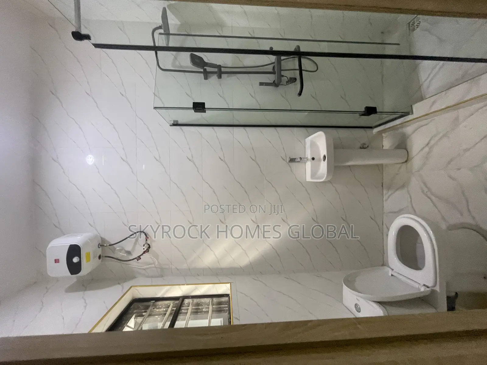 5bdrm Duplex in Sangotedo for sale
