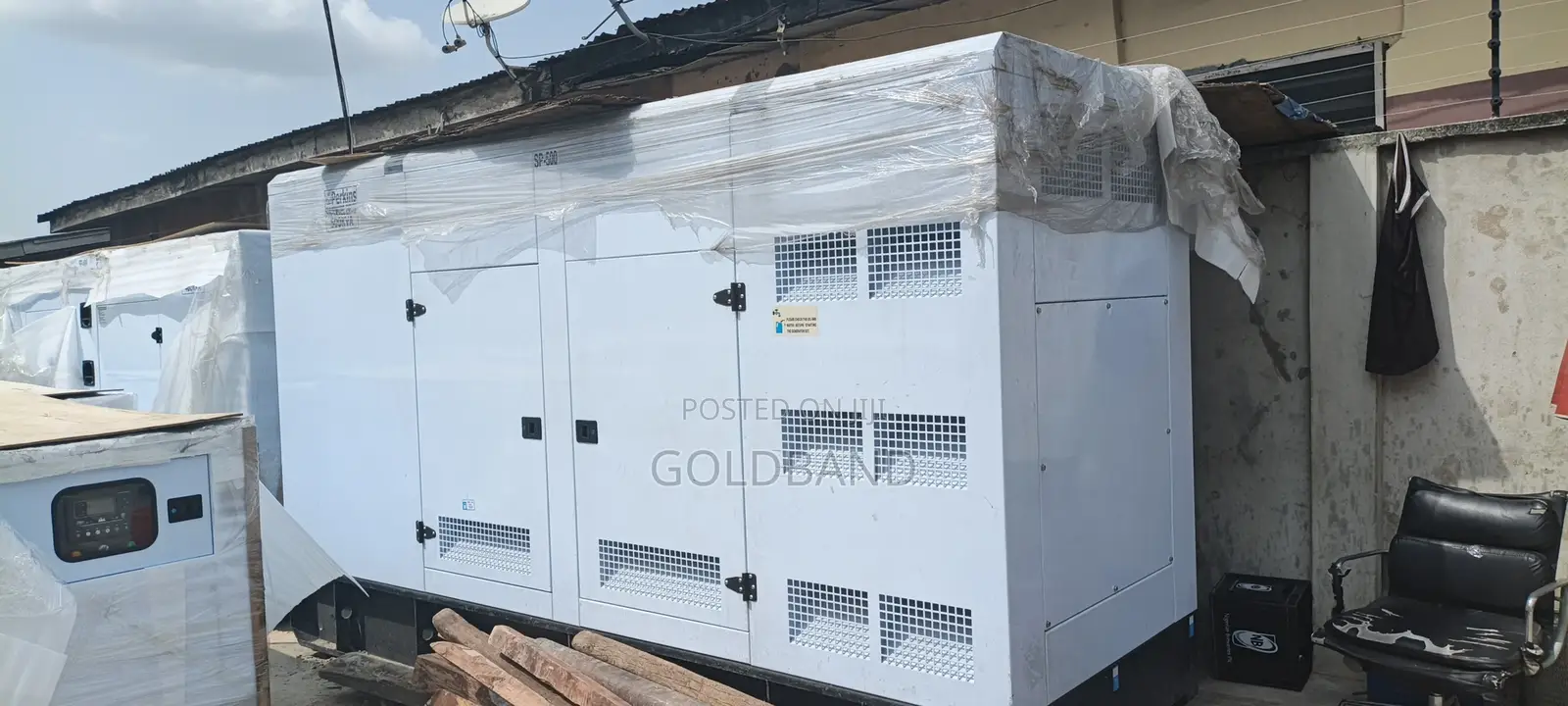 500kva Perkins Soundproof Diesel Generator