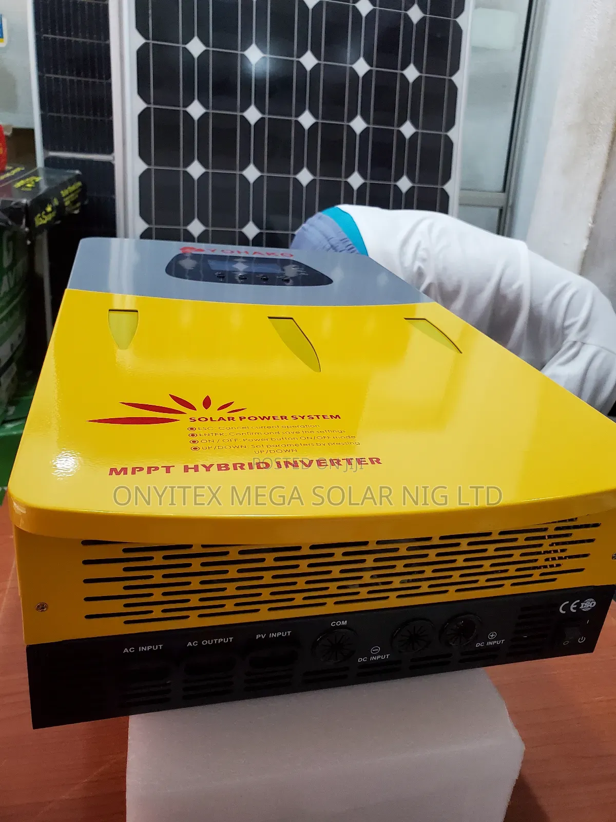 Yohako 2.5kva 24v Inverter Hybrid