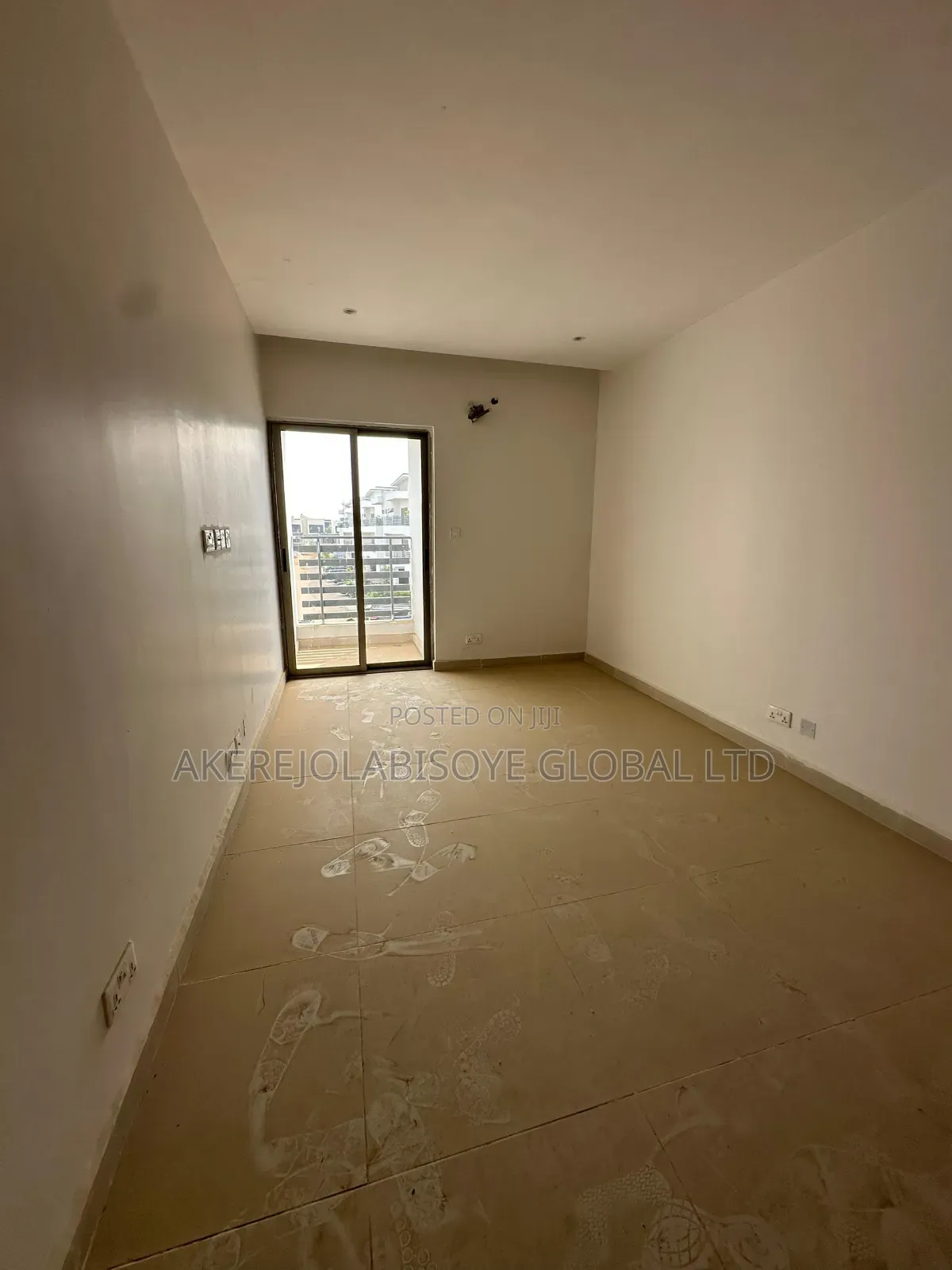 4bdrm Duplex in In An Estate for sale