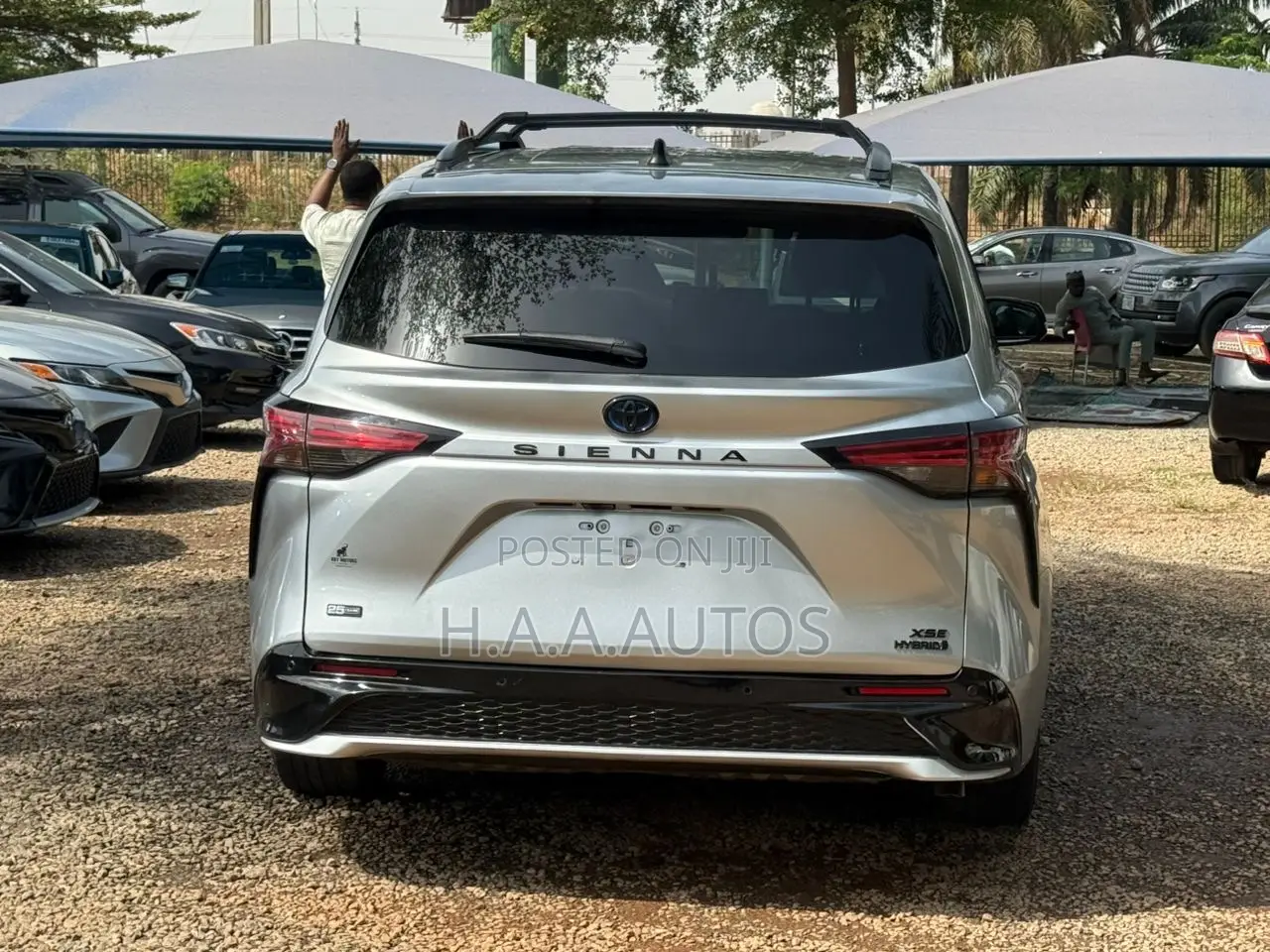 Toyota Sienna Limited AWD 7-Passenger 2023 Silver