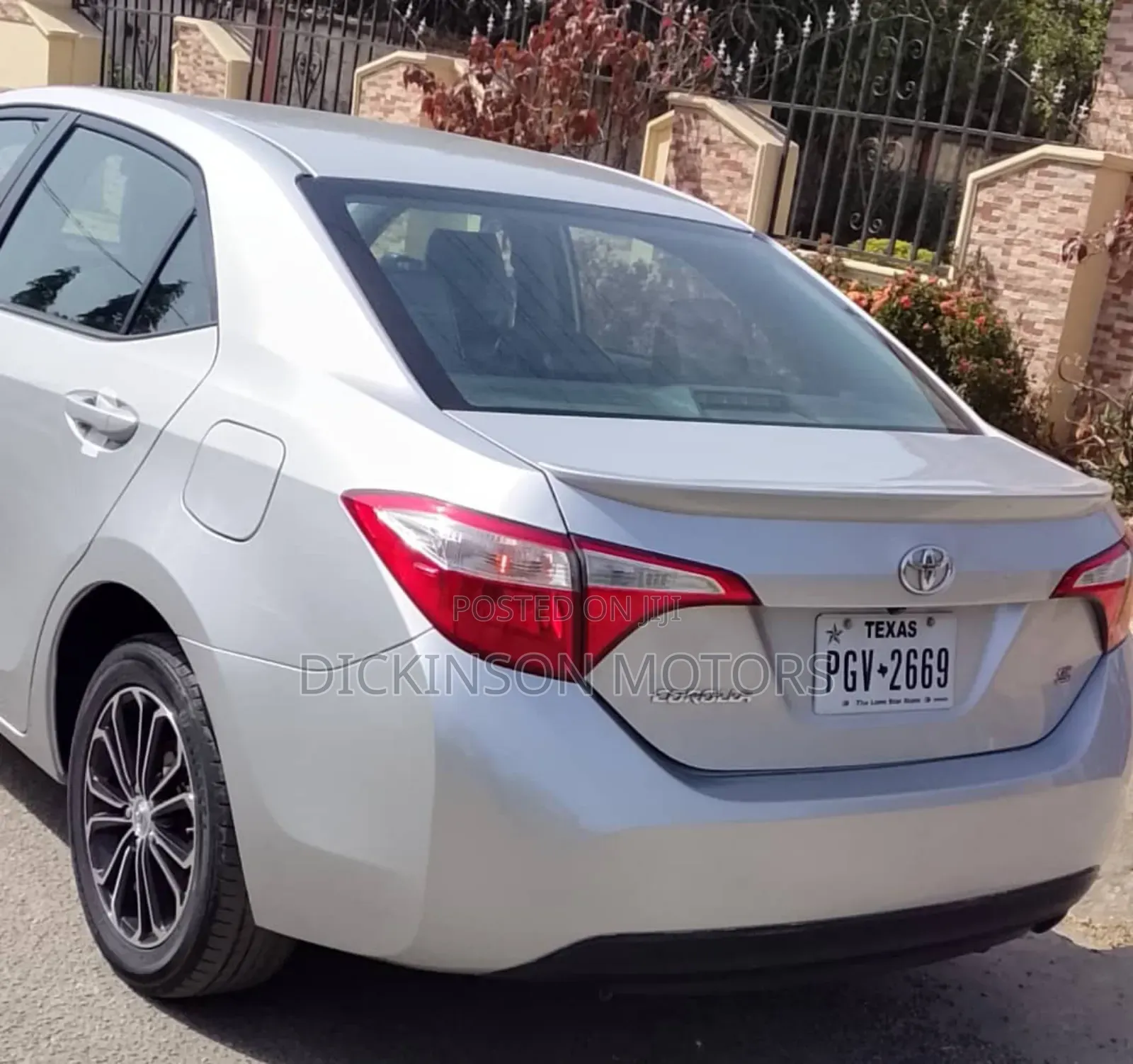 Toyota Corolla 2015 Silver