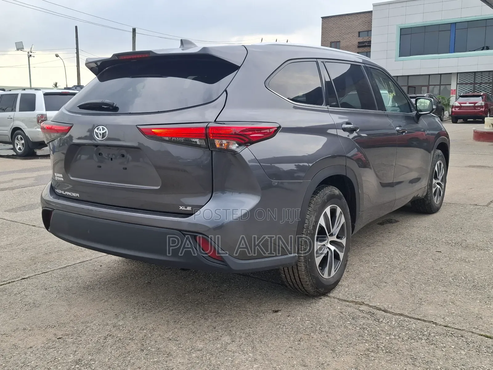 Toyota Highlander XLE 2022 Gray
