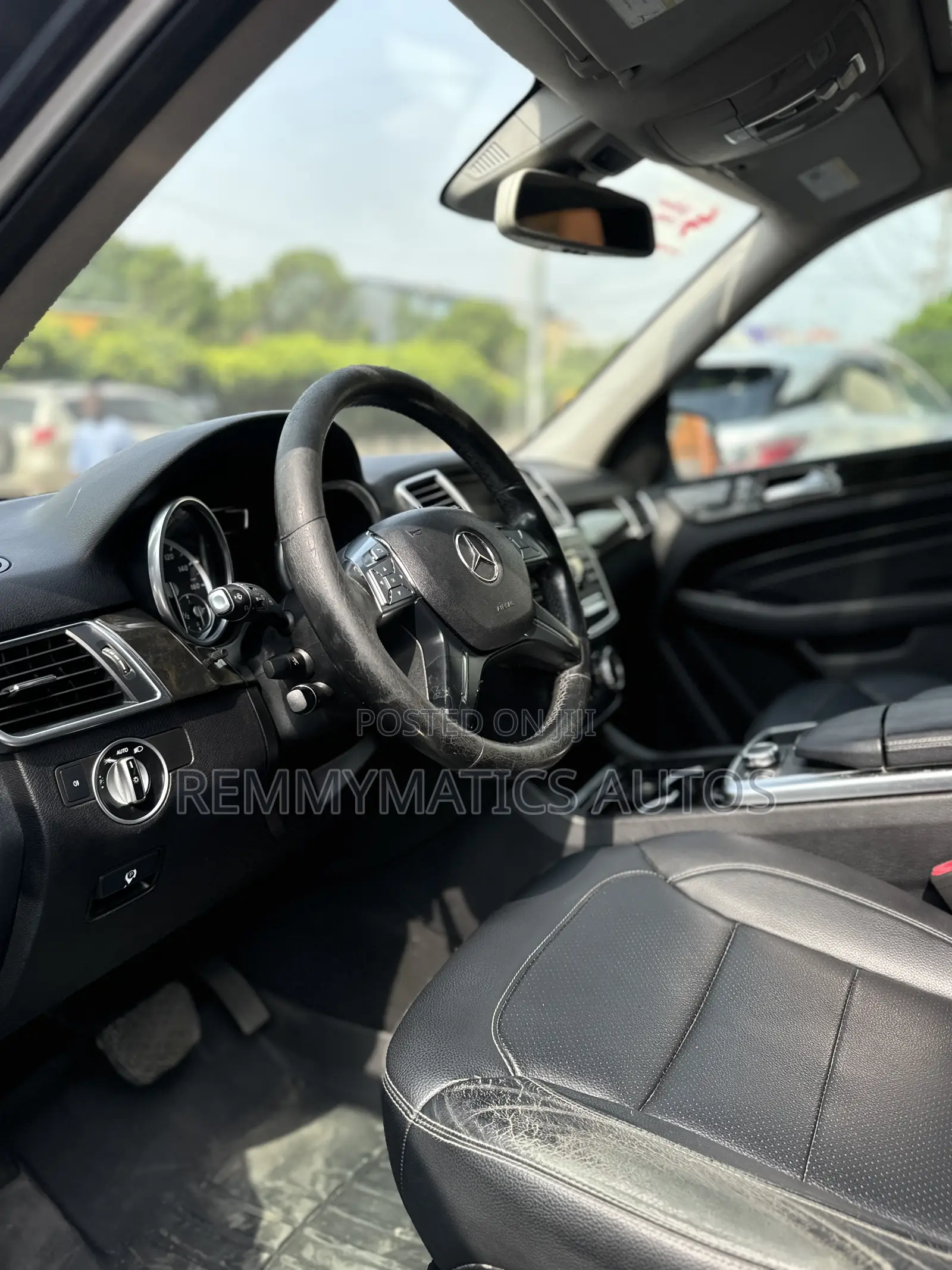 Mercedes-Benz M Class ML350 4dr SUV (3.5L 6cyl 7A) 2015 Gray