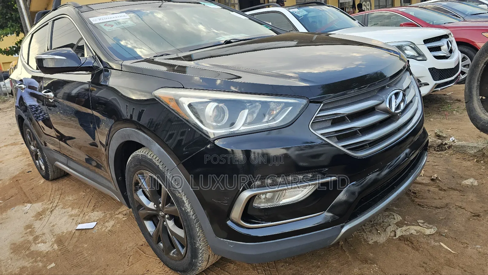 Hyundai Santa Fe SE Ultimate FWD 2017 Black