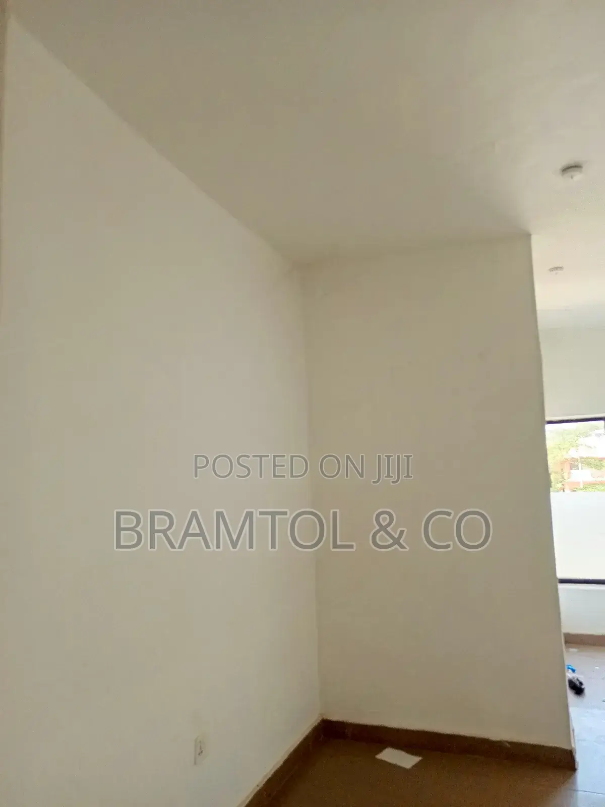 22 SQM Office/Business Space for Rent in Utako by Jabi
