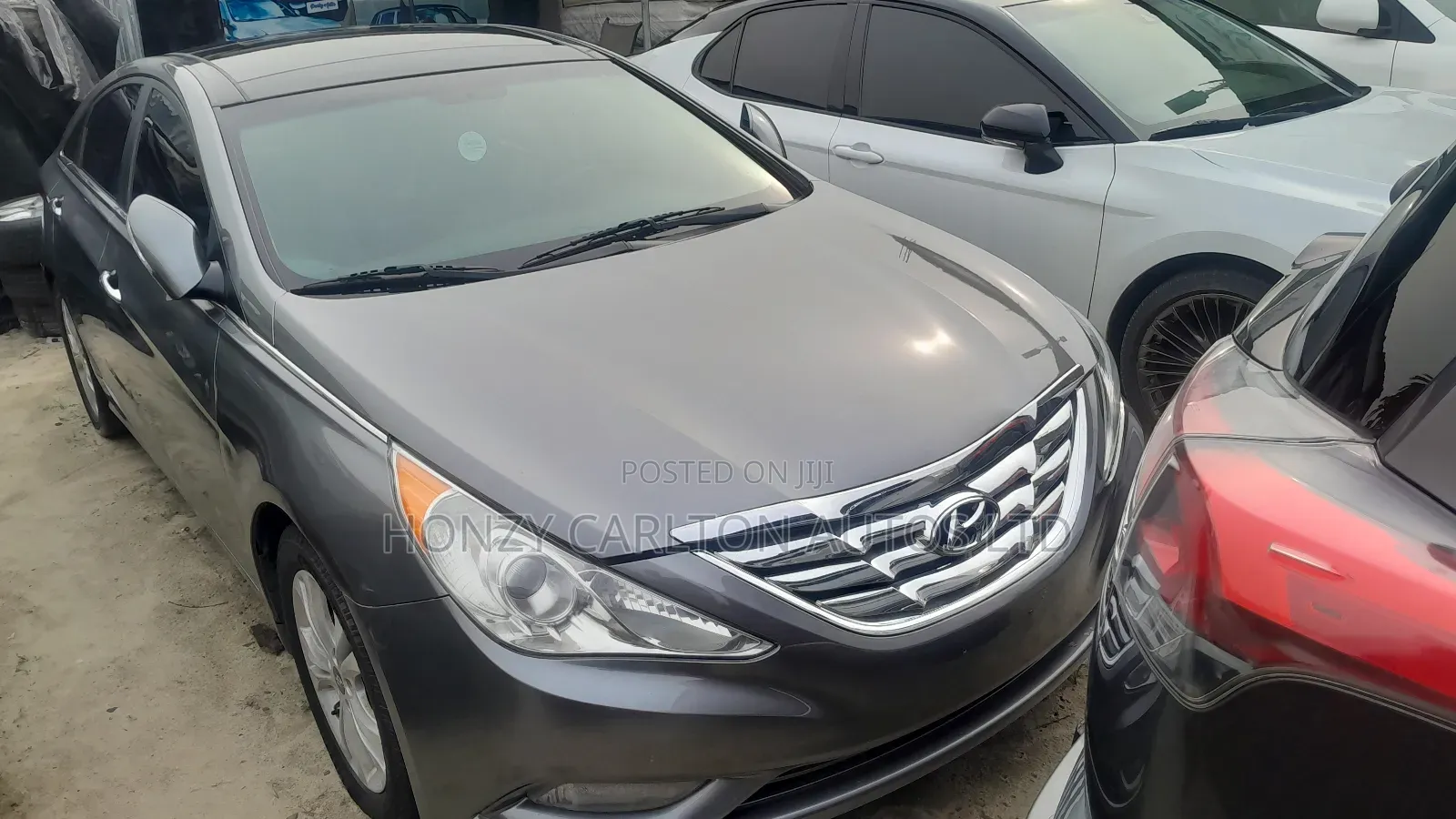 Hyundai Sonata Limited 2.0T Sedan (2.0L 4cyl 6A) 2012 Gray