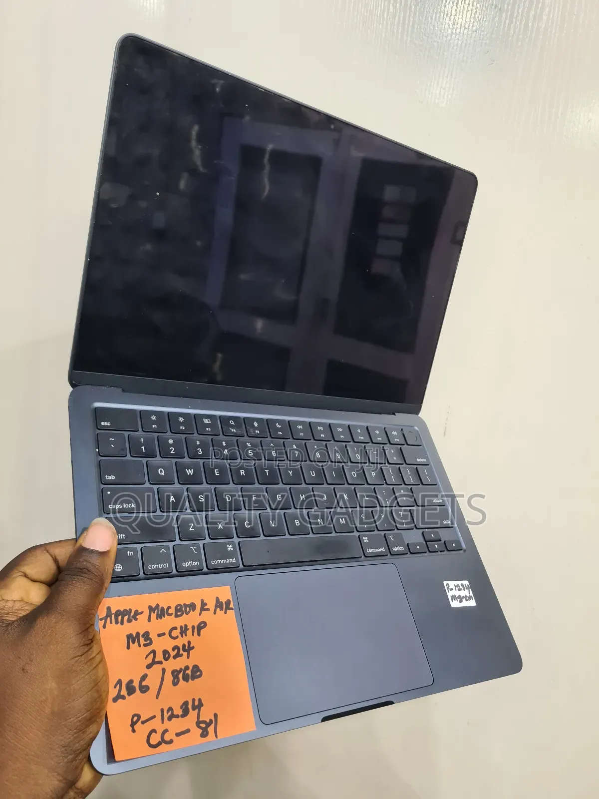 Laptop Apple MacBook Air 2024 M3 13-inch 8GB Apple M3 SSD 256GB
