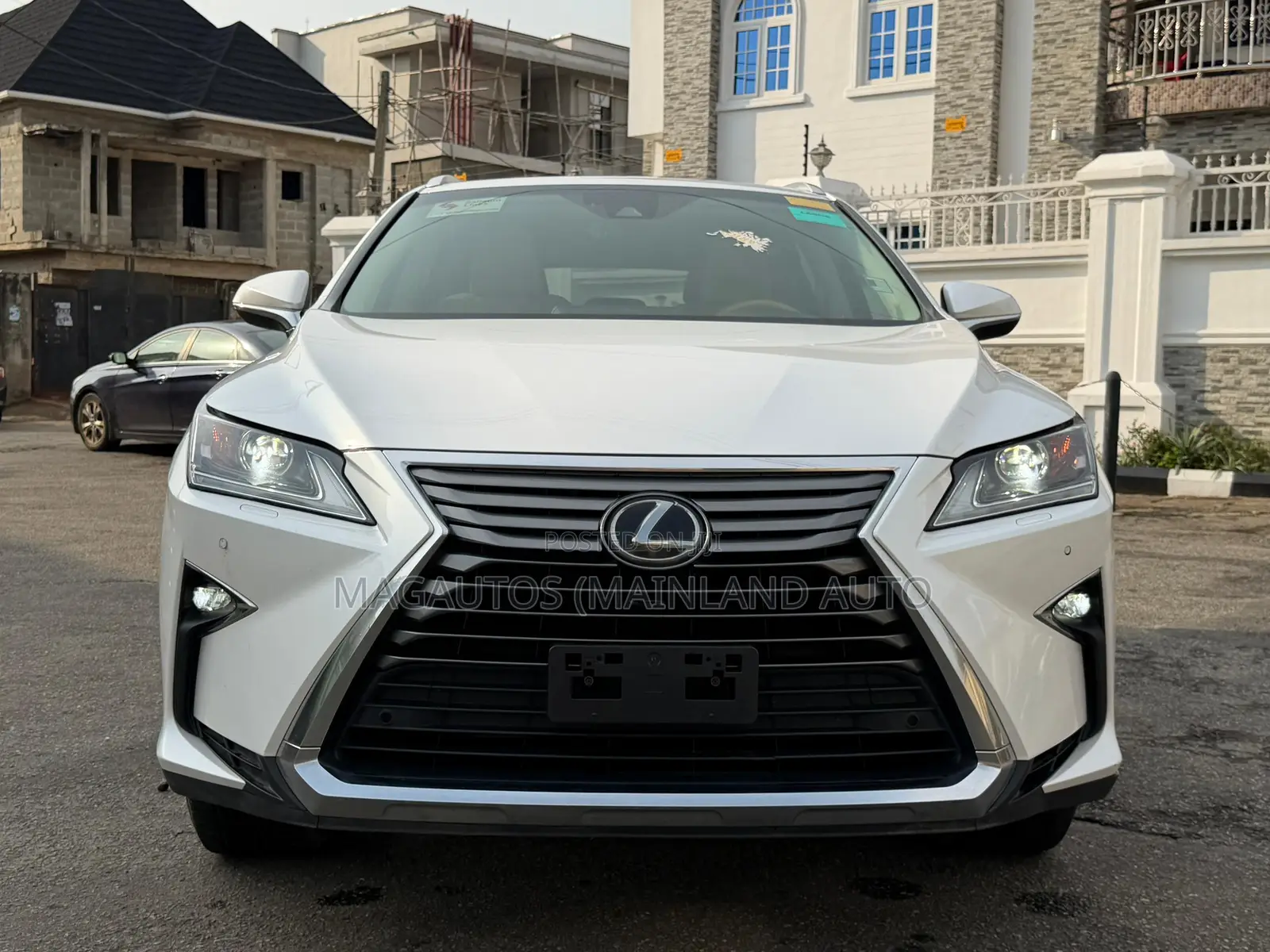 Lexus RX 350L Luxury AWD 2018 White
