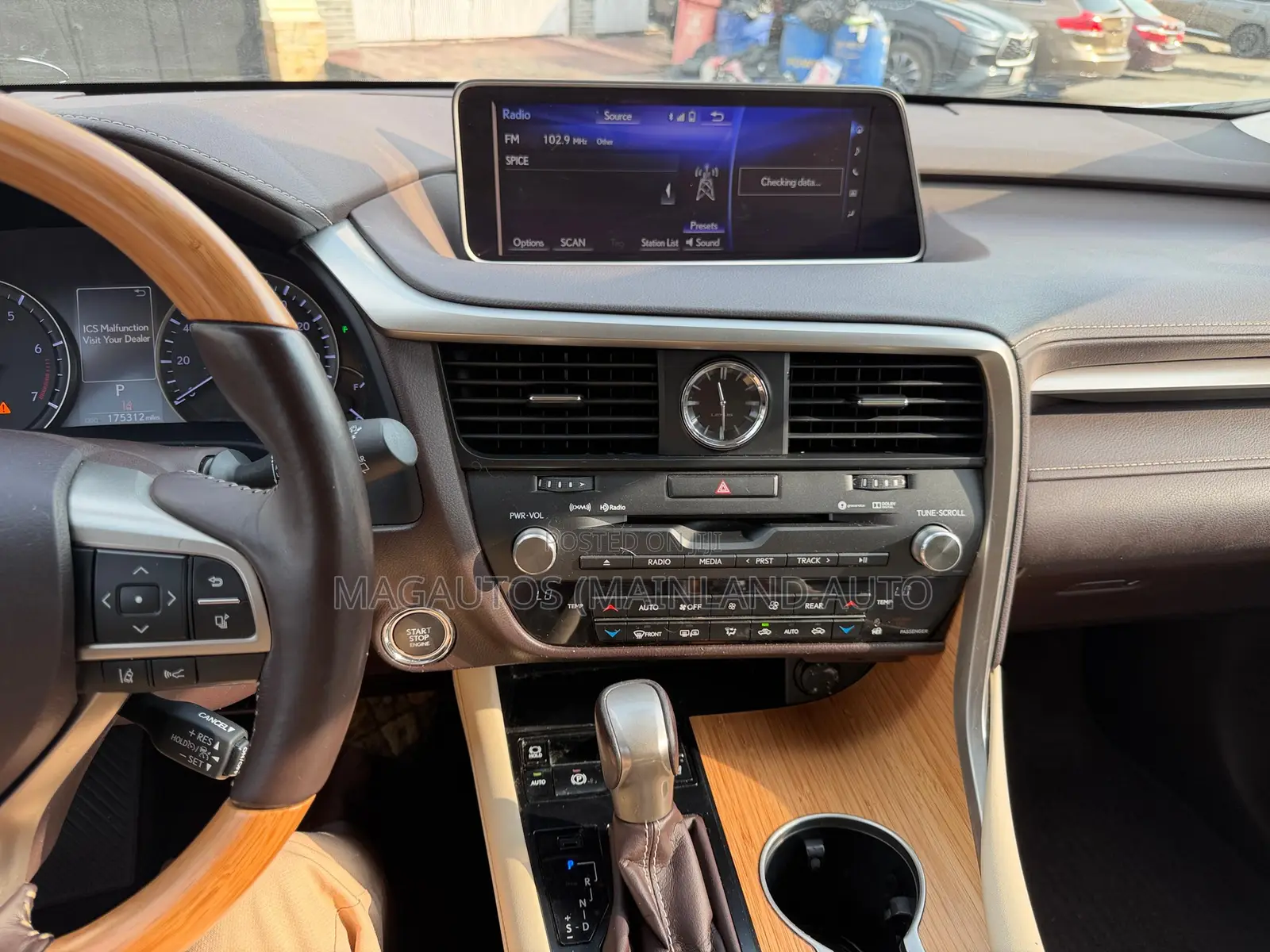 Lexus RX 350L Luxury AWD 2018 White