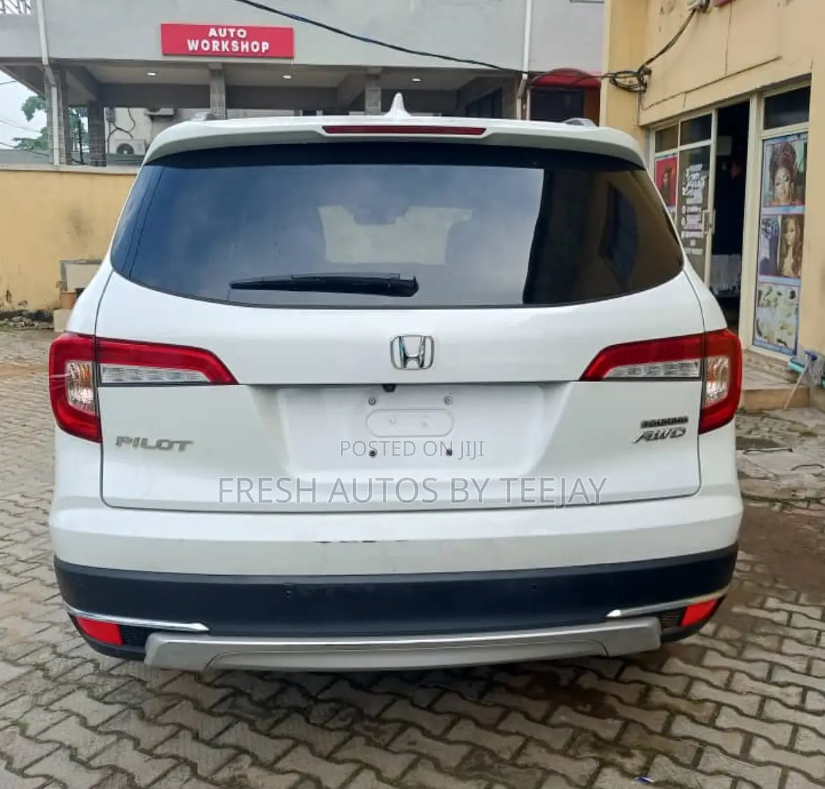 Honda Pilot Touring 7-Passenger 2021 White