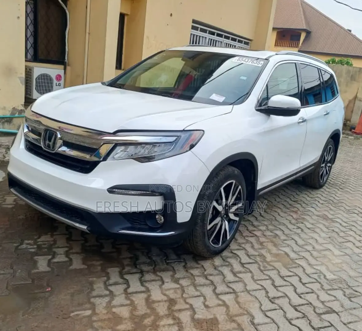 Honda Pilot Touring 7-Passenger 2021 White