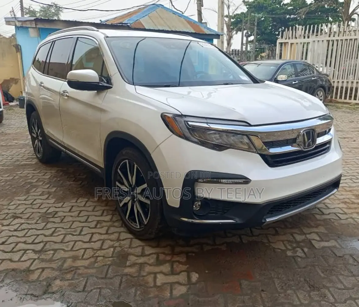 Honda Pilot Touring 7-Passenger 2021 White