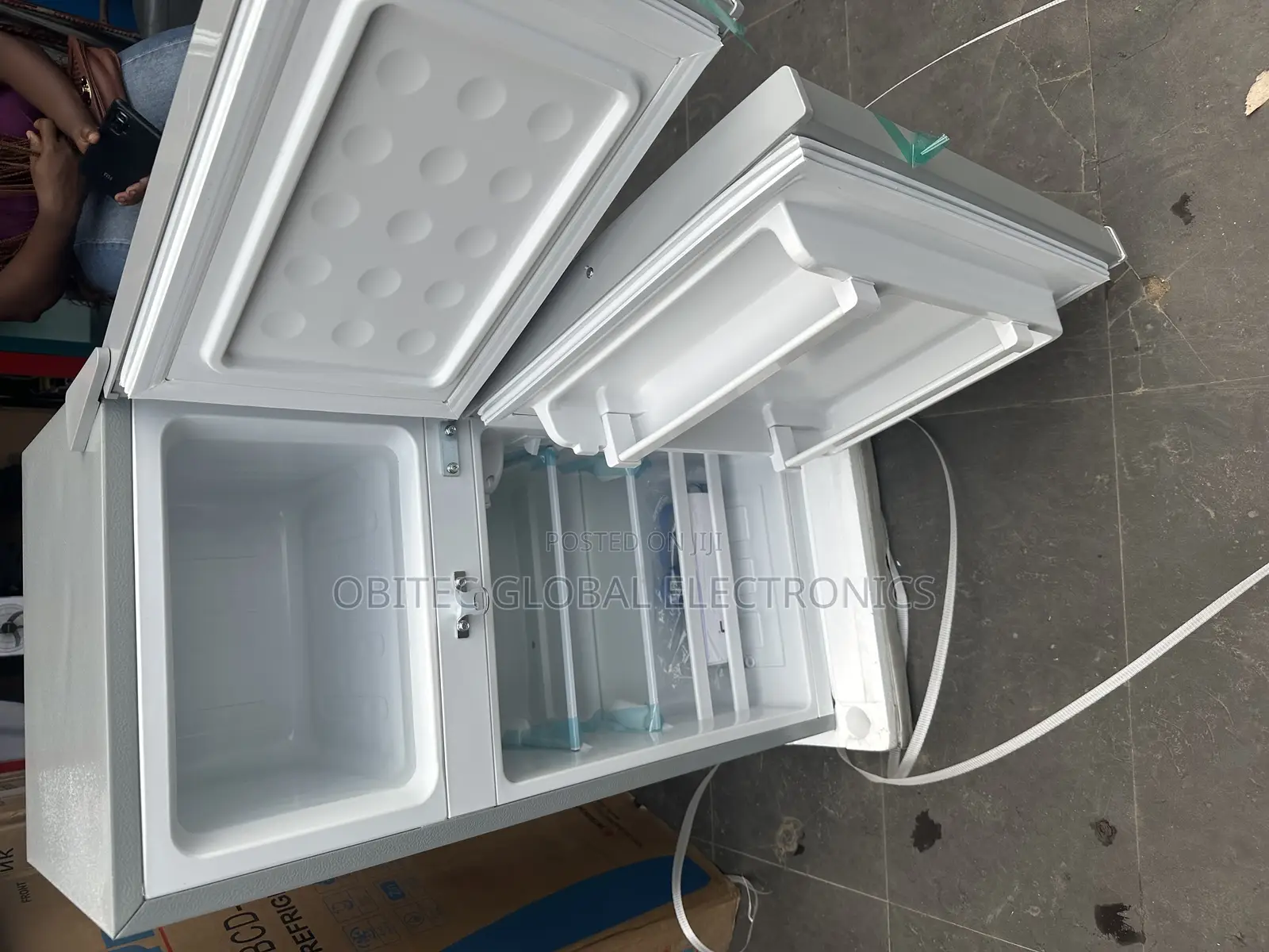 Skyrun 70litters Double Door Chest Freezer