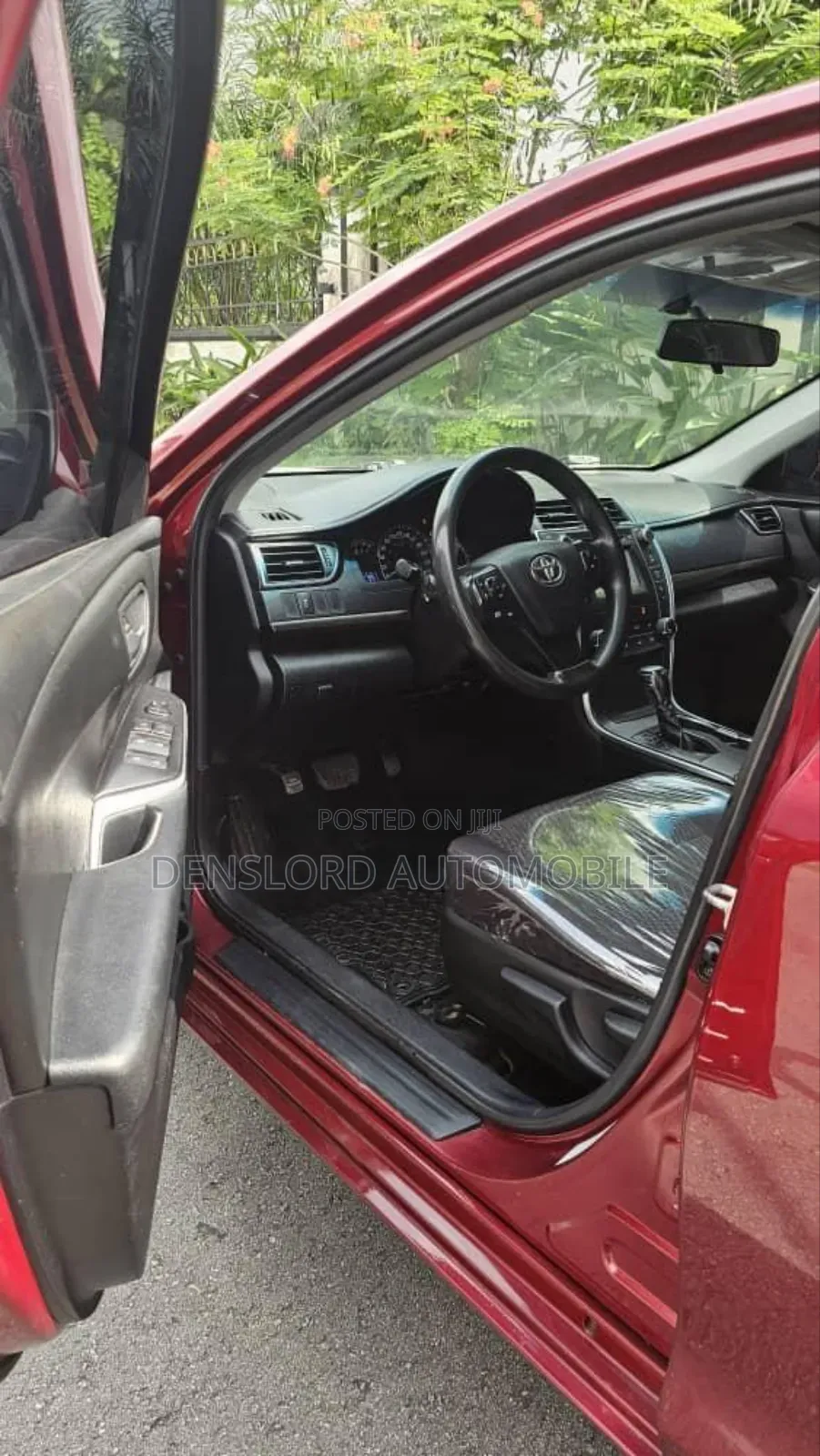 Toyota Camry LE 4dr Sedan (2.5L 4cyl 6A) 2015 Burgundy