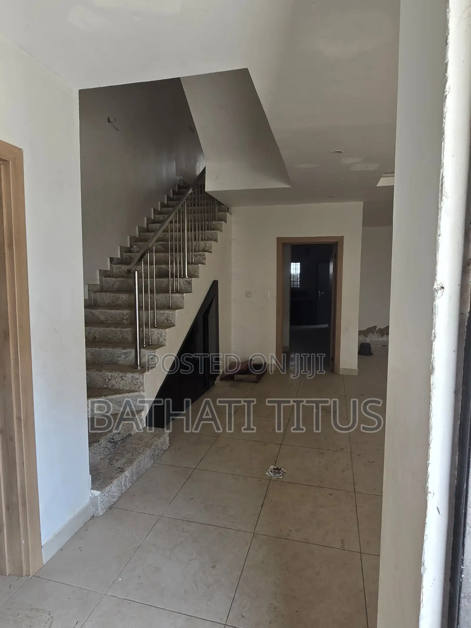 4bdrm Duplex in Bilaad Estate, Life Camp for rent