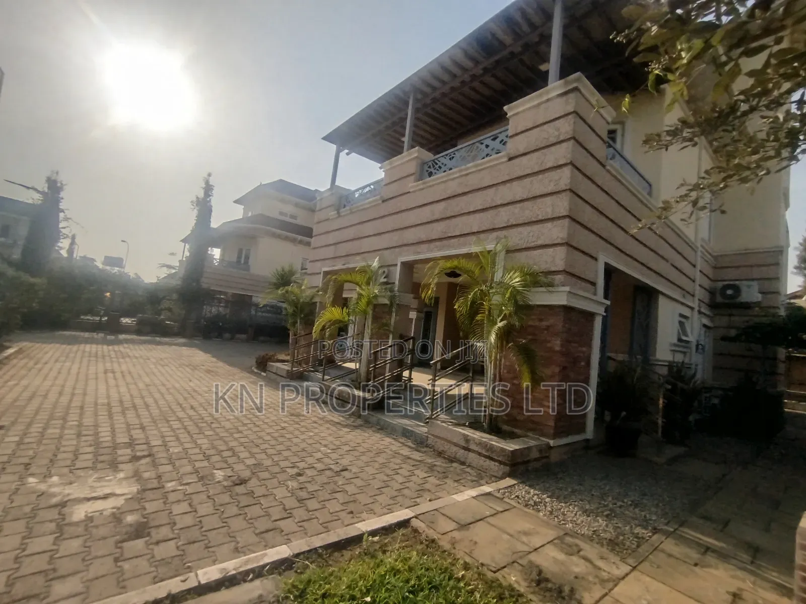 5bdrm Duplex in Maitama for sale