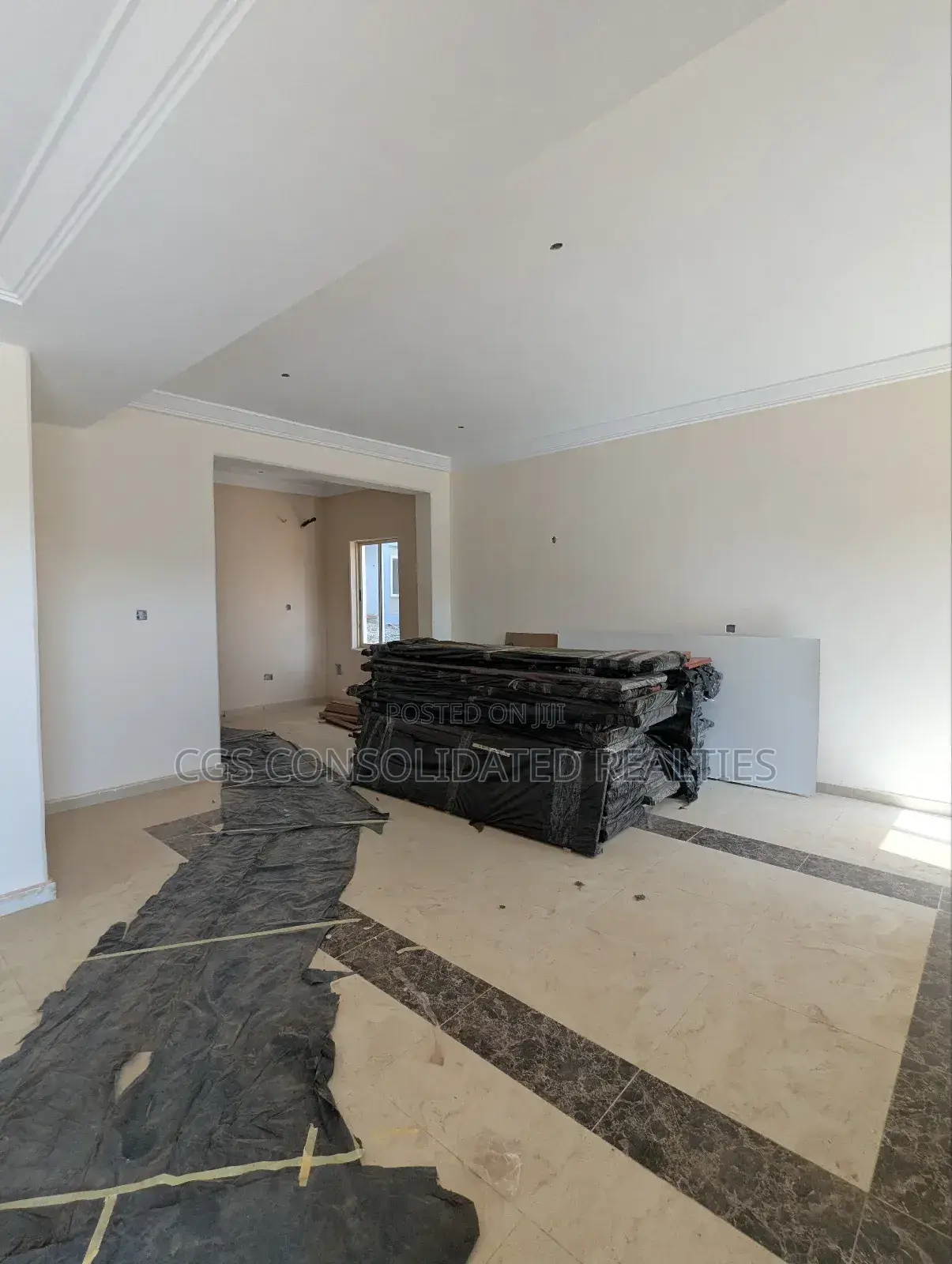 4bdrm Duplex in Crown Court, Durumi for sale