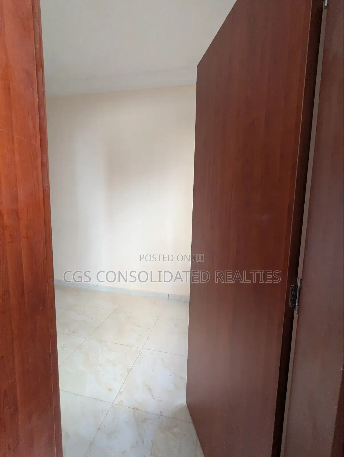 4bdrm Duplex in Crown Court, Durumi for sale