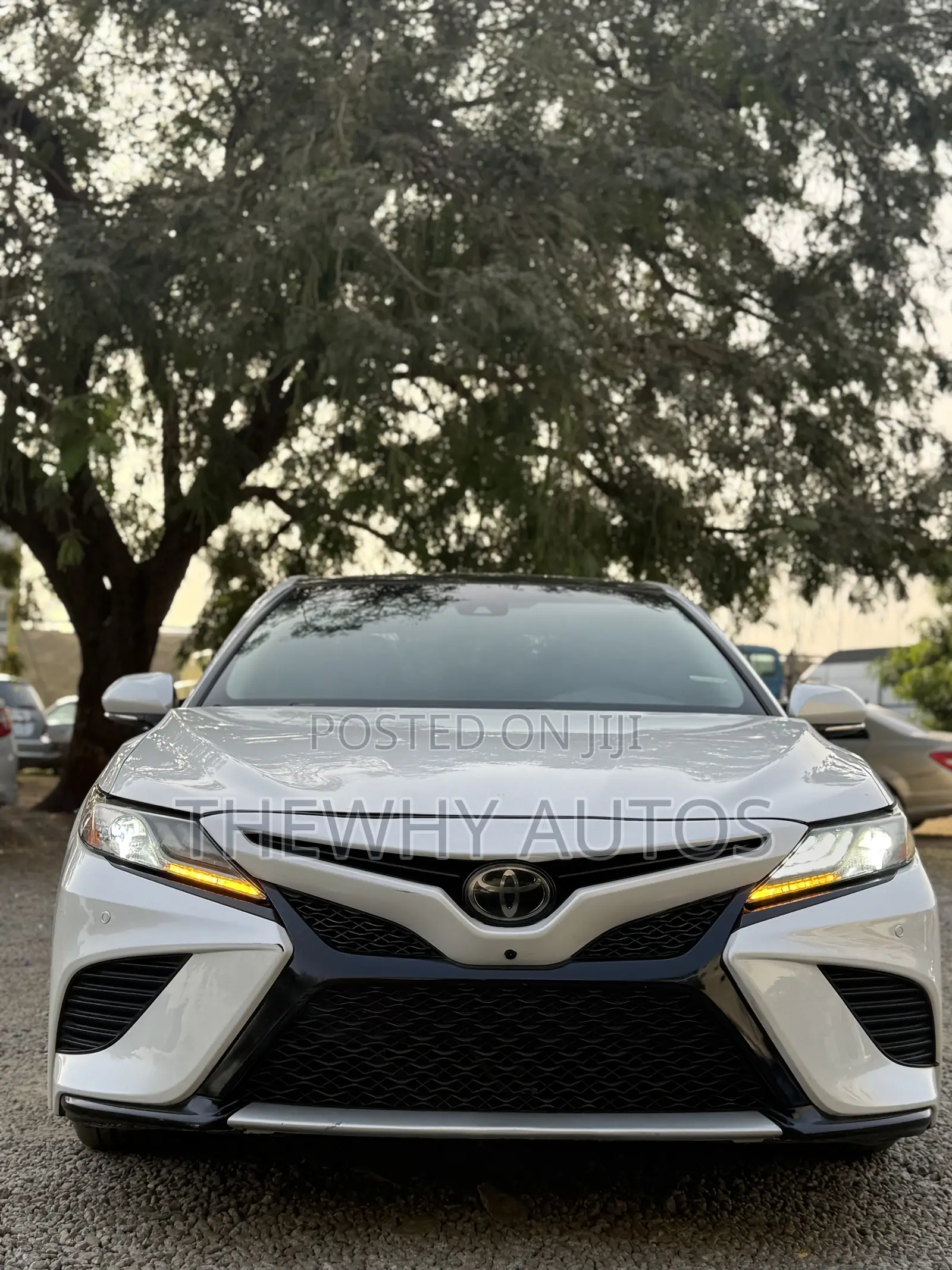 Toyota Camry XSE FWD (2.5L 4cyl 8AM) 2018 White