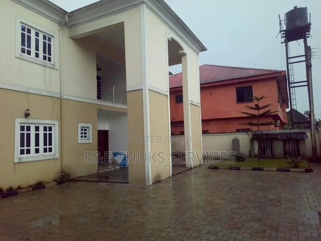 6 Bedroom Duplex and Properties Inside for Sale in Eagle Island