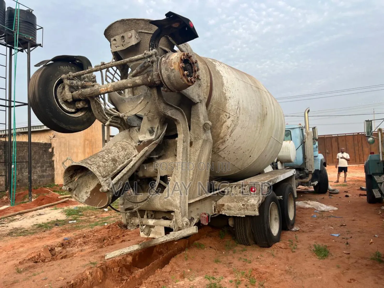 9 Cubic Meter Mobile Concrete Mixer - Foreign Use