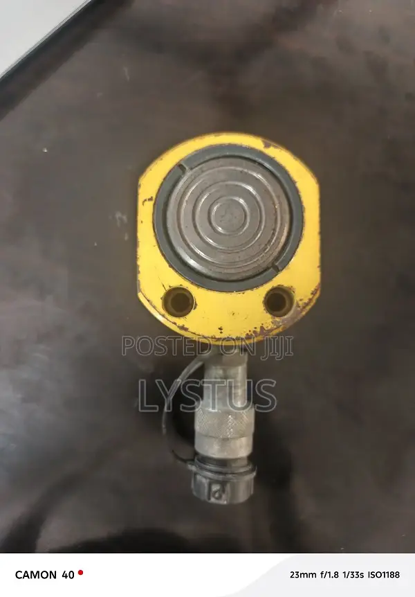 Enerpac RSM-300 Low-Height Hydraulic Cylinder - 30 Ton Capacity