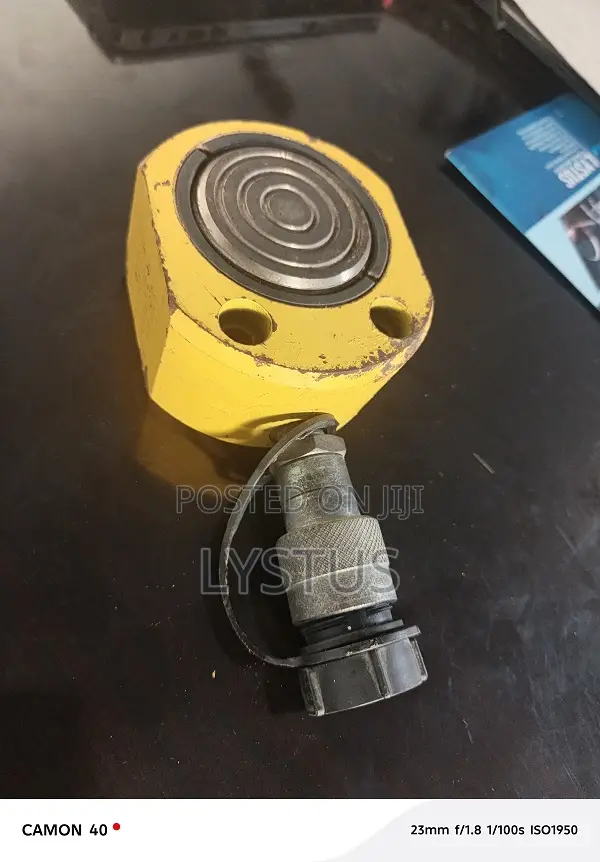 Enerpac RSM-300 Low-Height Hydraulic Cylinder - 30 Ton Capacity