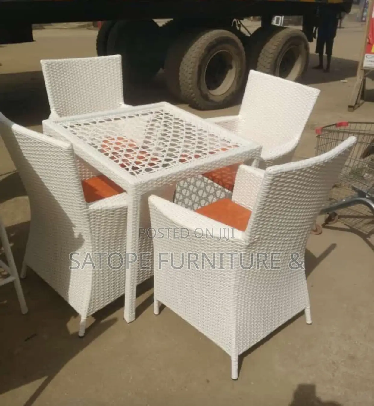 High Quality Outdoor Chairs Table