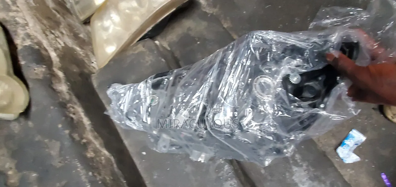 Headlight Suzuki Ertiga 2015 Model