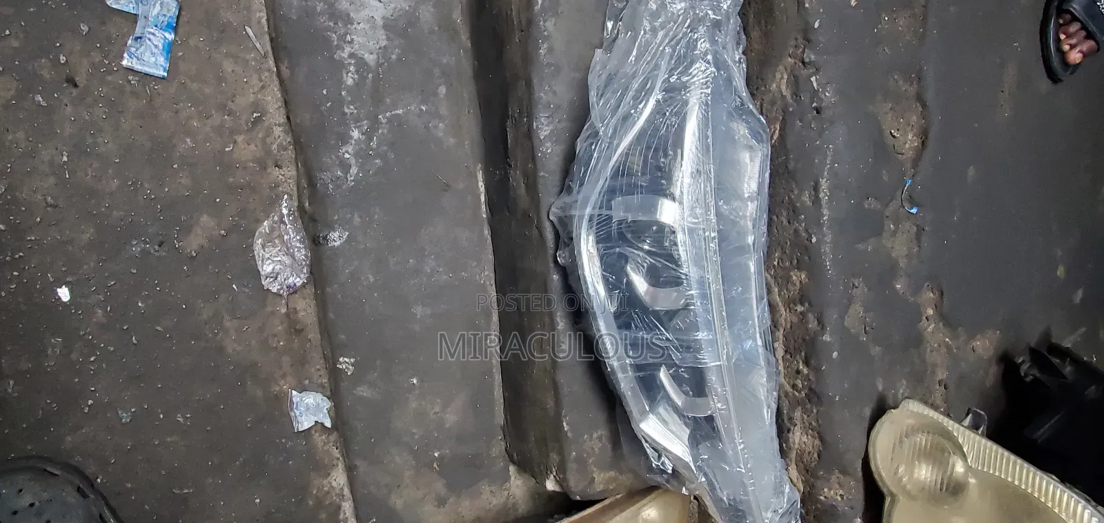 Headlight Suzuki Ertiga 2015 Model